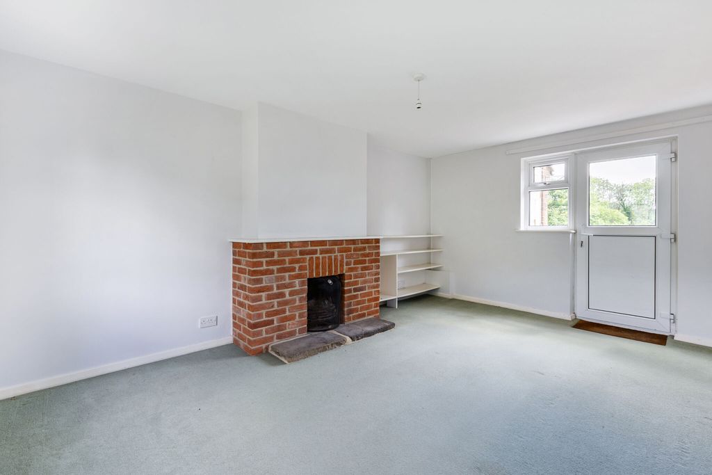 Property photo 3 of 9