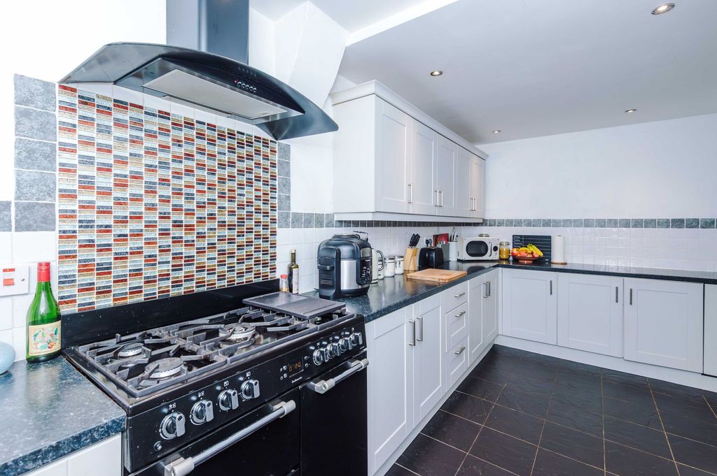 Additional image 10 of 3 bed semi-detached house for saleThelwall New Road, Thelwall WA4