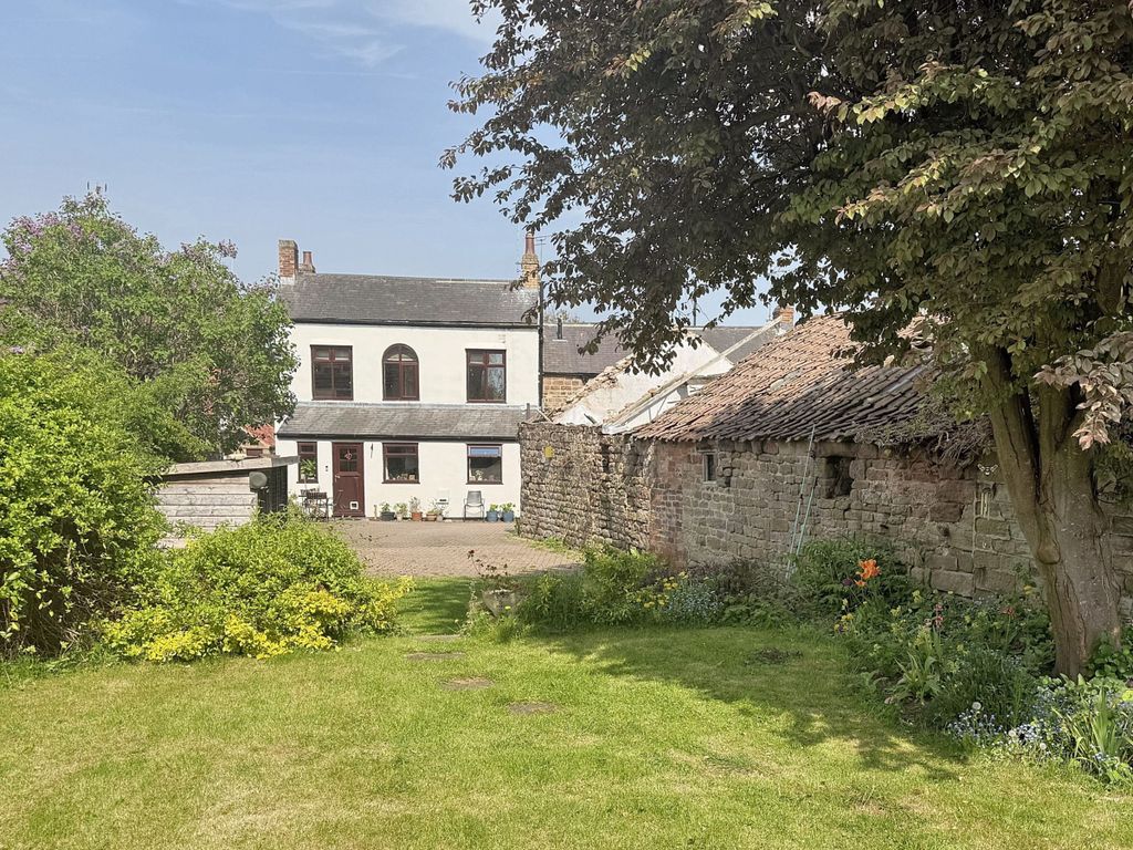 Property photo 1 of 29