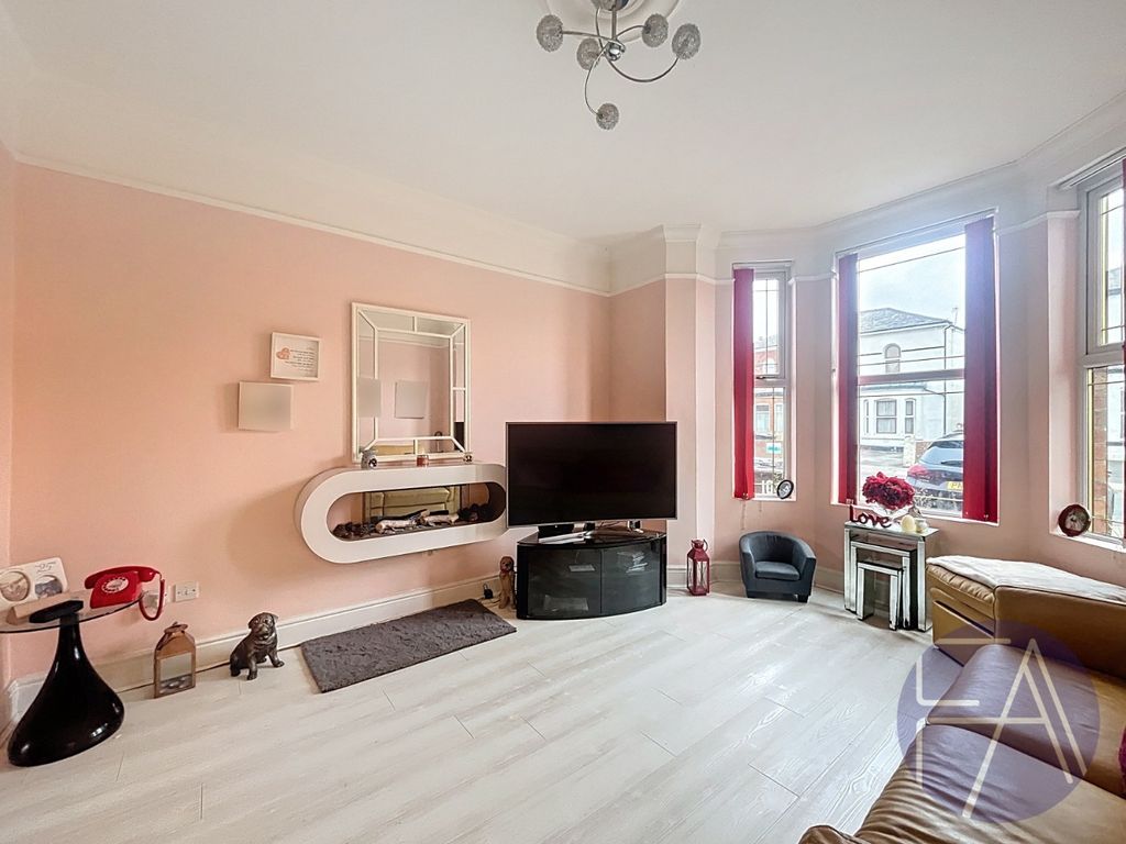 Property photo 3 of 28 4576205