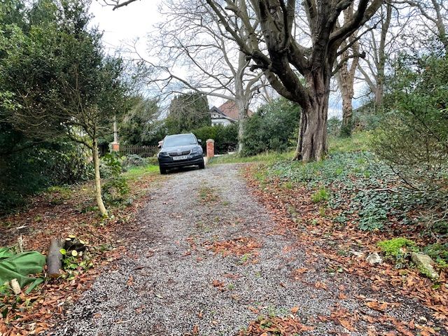 Property photo 2 of 18 Front Drive