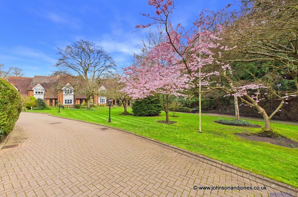 Property photo 1 of 15 1 Front.Jpg