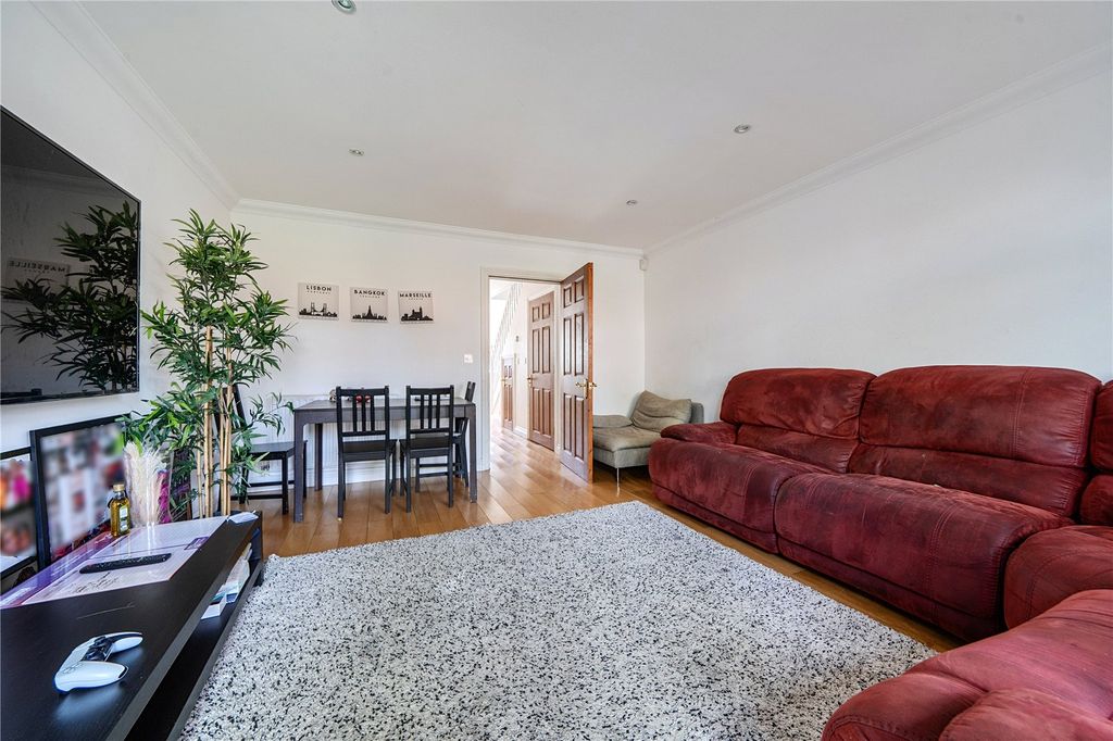 Property photo 2 of 15 Picture No. 19