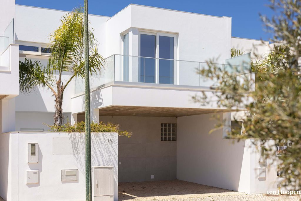 Property photo 3 of 30