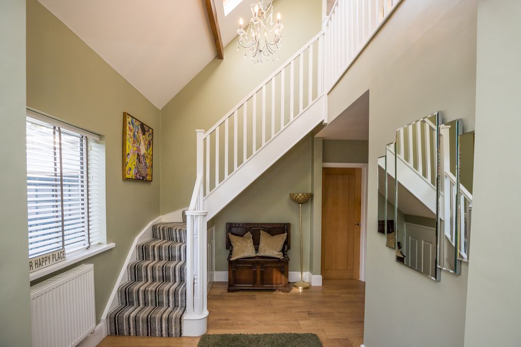 Property photo 3 of 30 16