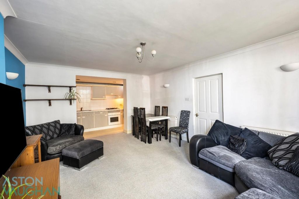 Property photo 1 of 11 4621500