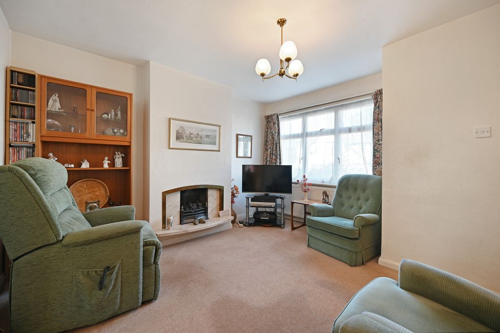 Property photo 3 of 12 12