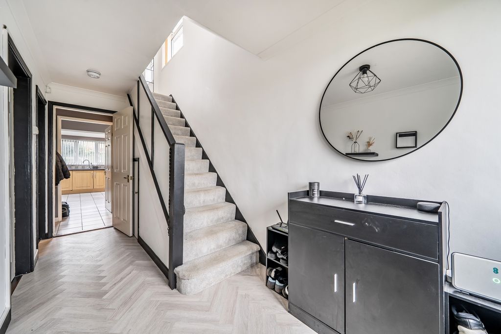 Property photo 2 of 16 1406443-16-697B5Da3169E5