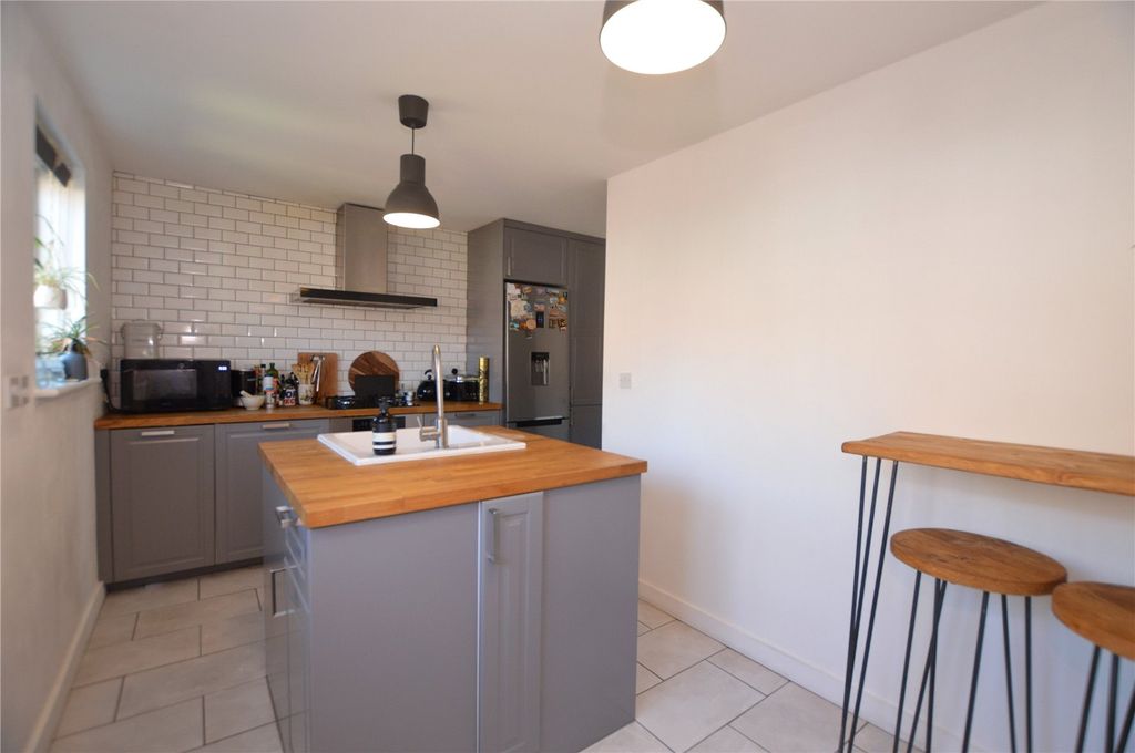 Property photo 3 of 18 Picture No. 15