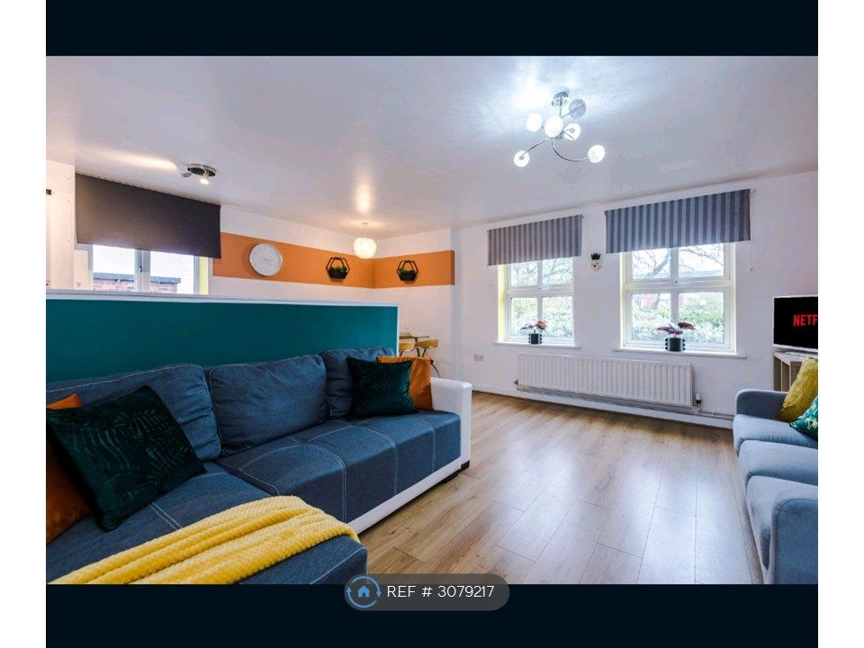 Property photo 2 of 8