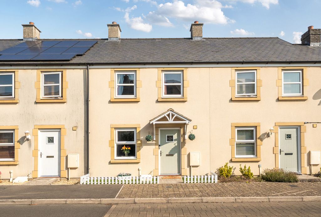 Property photo 1 of 22 1341122-1-689Effd...