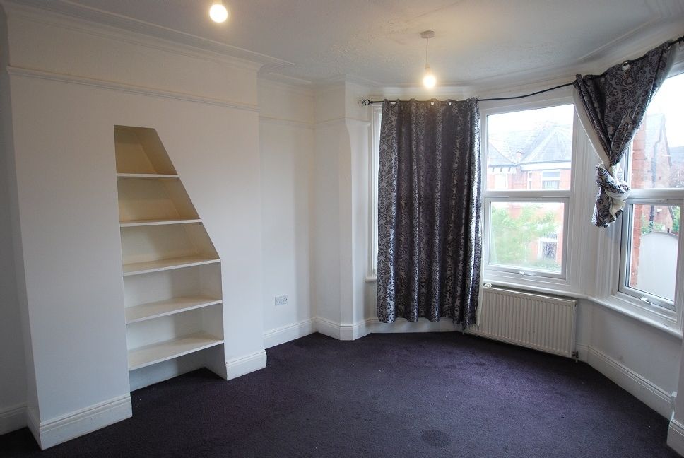 Property photo 3 of 12 Photo 2