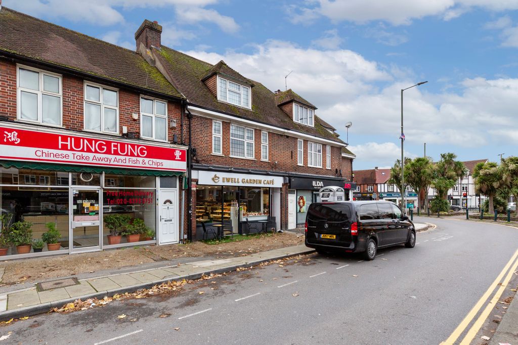 Property photo 1 of 9 419A Kingston Road, Epsom, Kt19 0BT