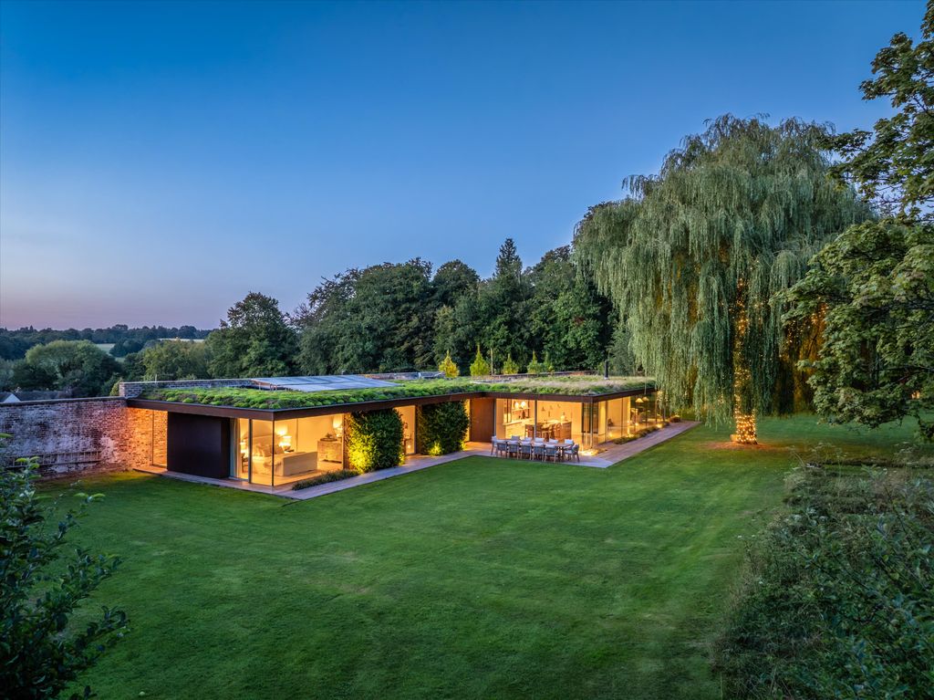 Property photo 1 of 25 Image