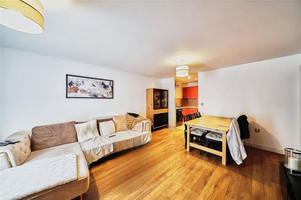 Property photo 3 of 11 Picture No. 31