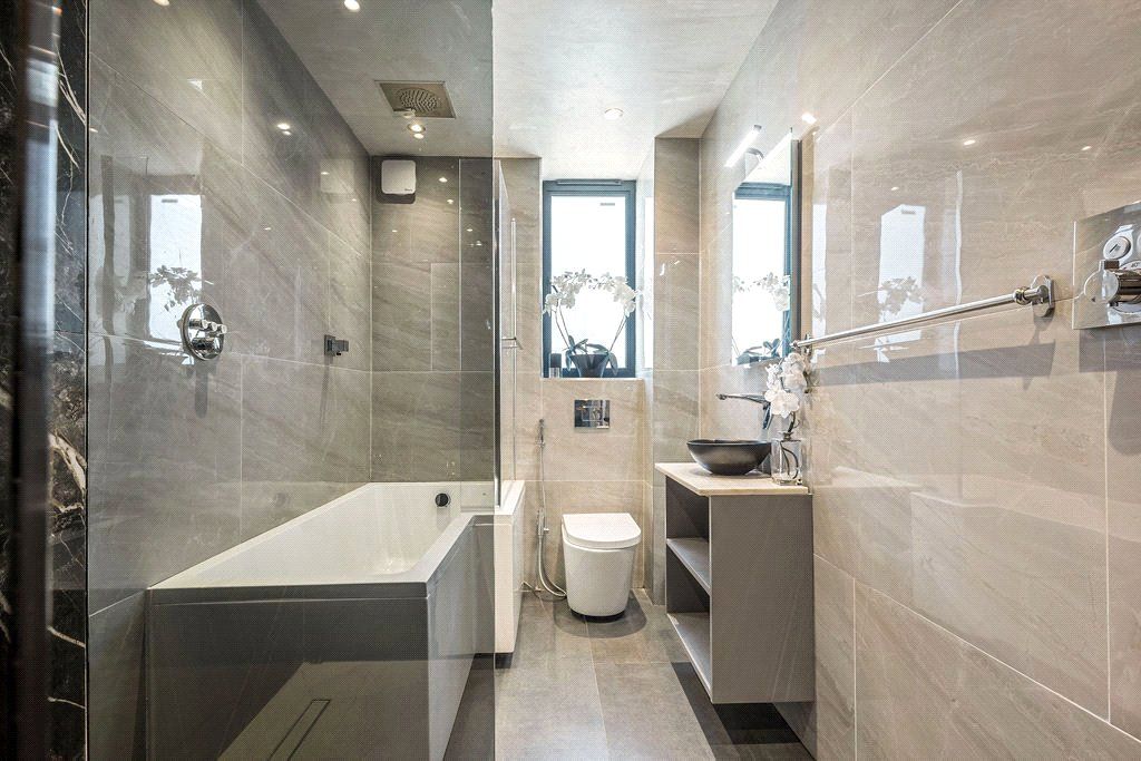 Additional image 22 of 5 bed detached house to rentWaggon Road, Barnet EN4