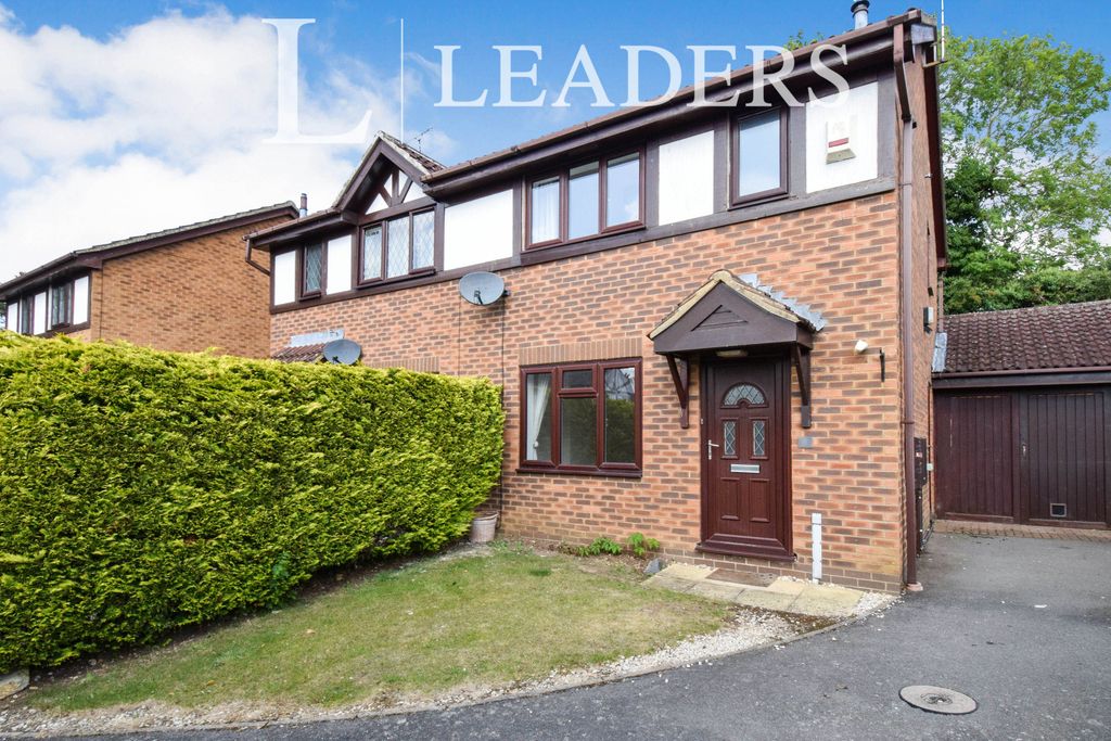 Property photo 1 of 10 External