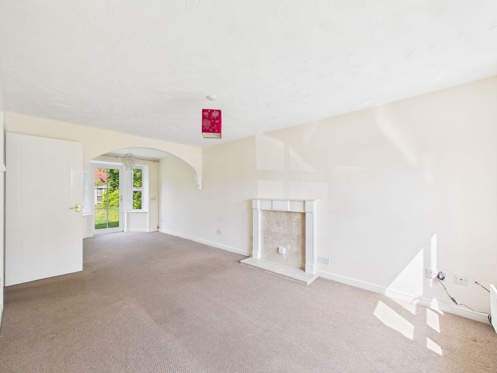 Property photo 3 of 19