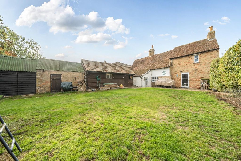 Property photo 2 of 23 1365798-5-68F0Bfaf72c35.Jpg