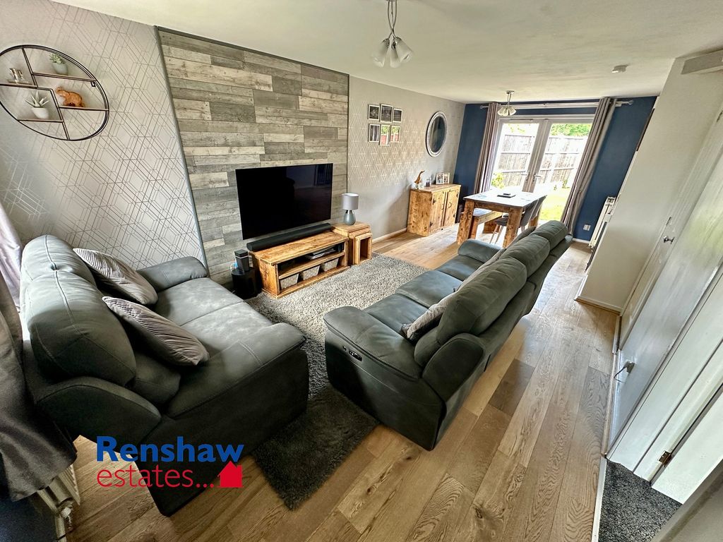 Property photo 2 of 18 L (1)