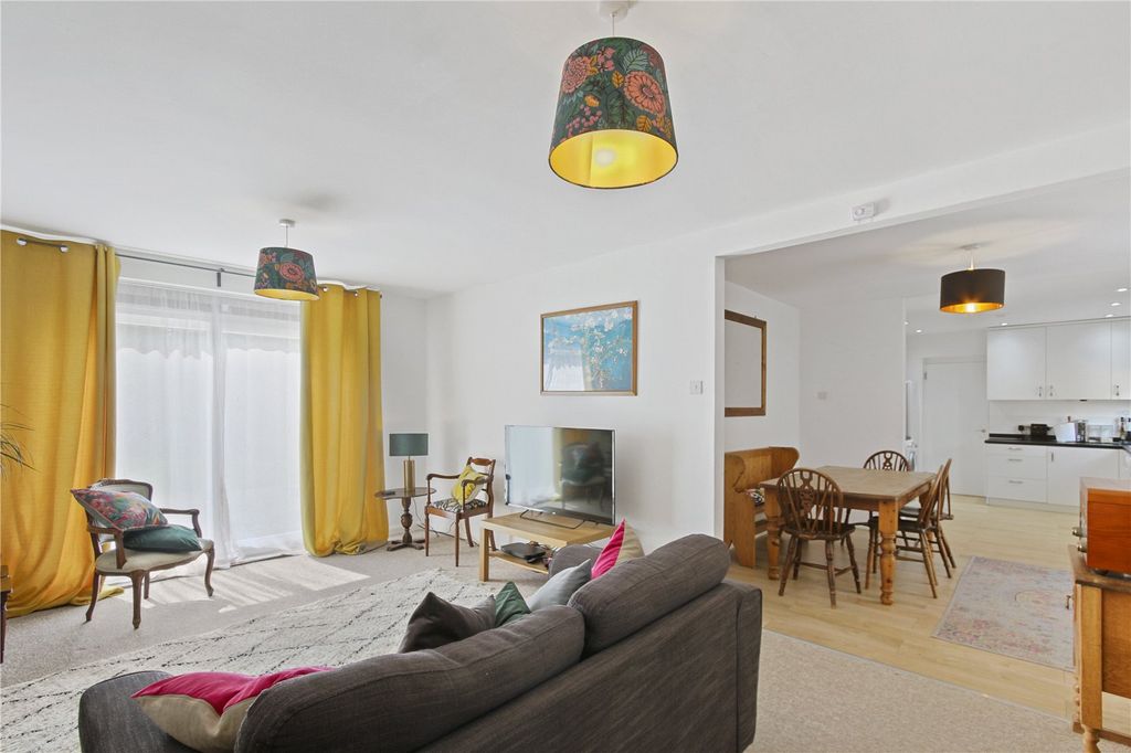 Property photo 2 of 15 Picture No. 06