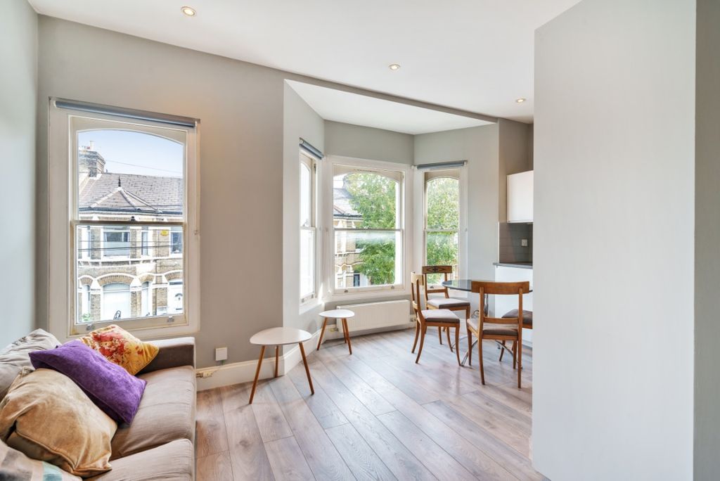 Property photo 2 of 6 1037011 (2)