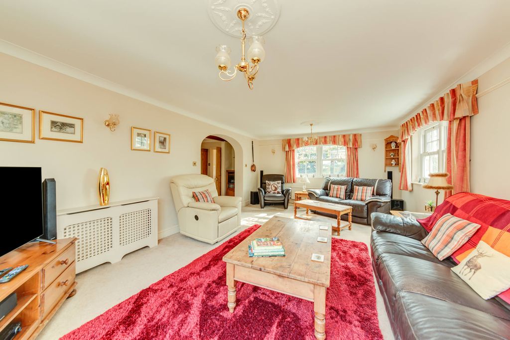 Property photo 3 of 30