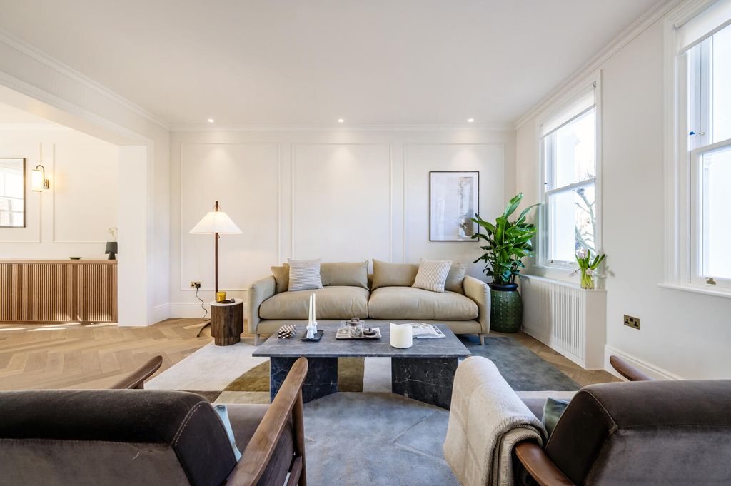 Property photo 2 of 18 Rog_4121.Jpg