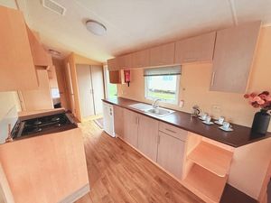 Property photo 2 of 12 Willerby Salsa Twin Bedroom At Breydon Water Holiday Park