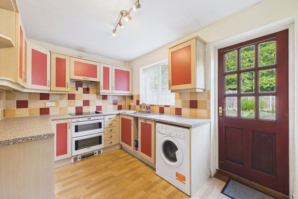 Property photo 3 of 7 Picture No. 08