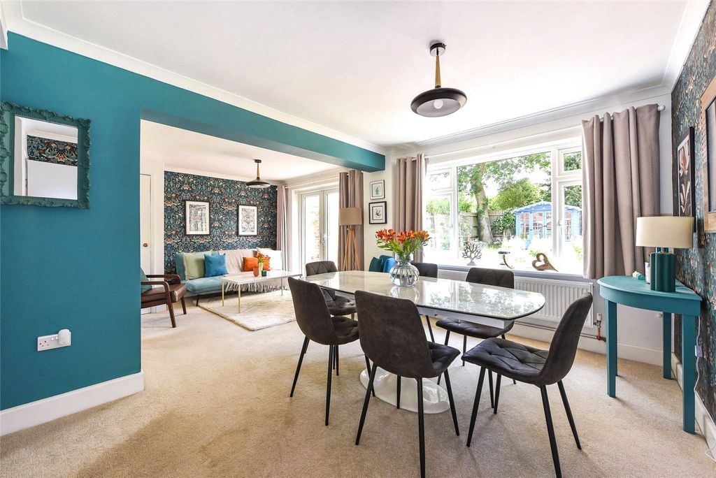 Property photo 3 of 14 Dining Room