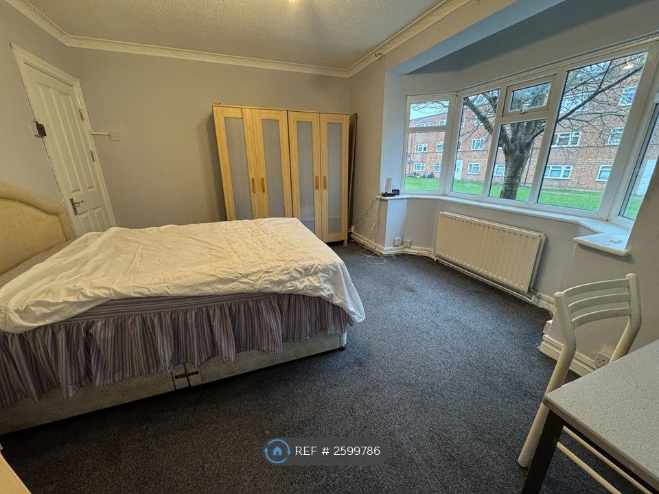 Property photo 1 of 16 Double Room For £800