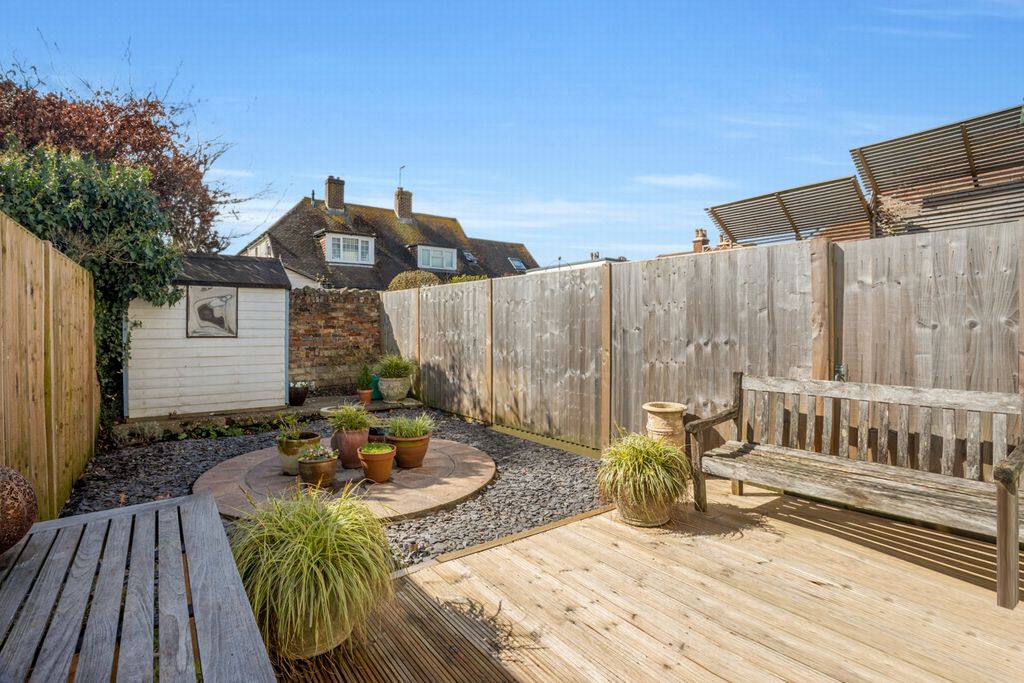 Property photo 2 of 20 Garden