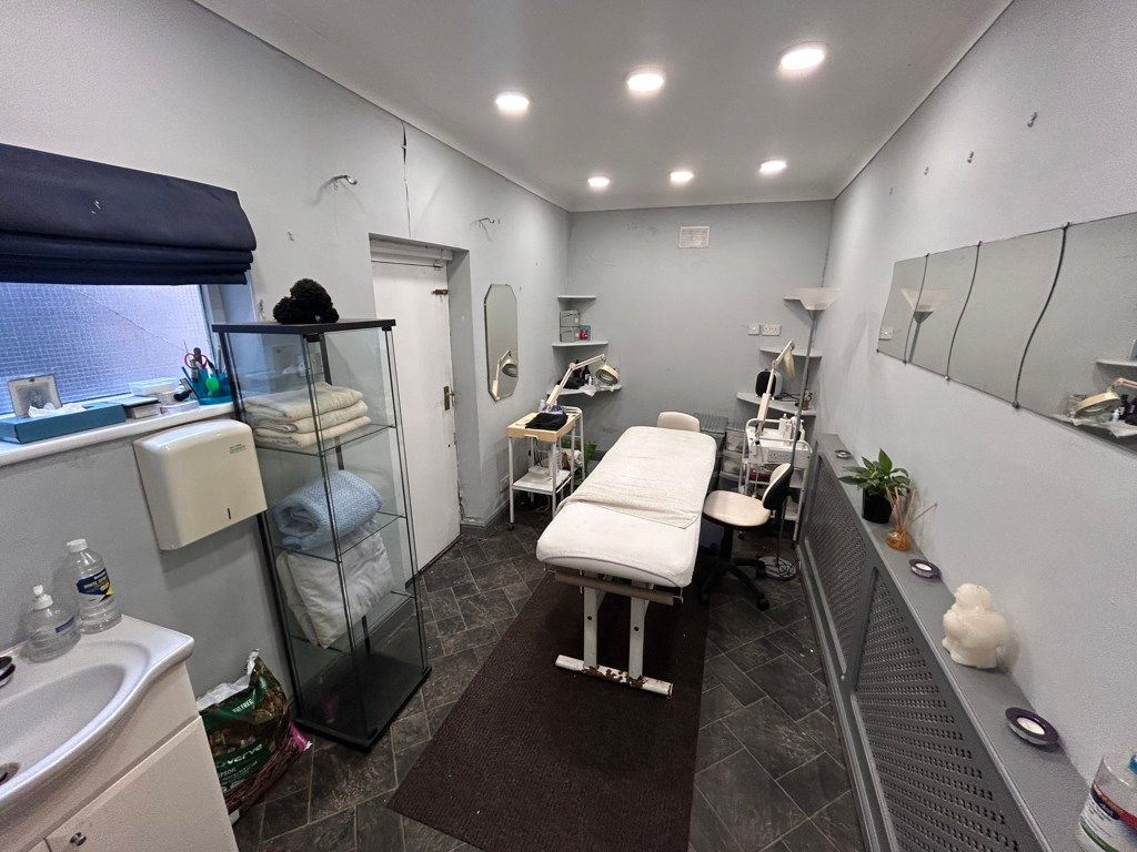 Property photo 3 of 11 Photo 2