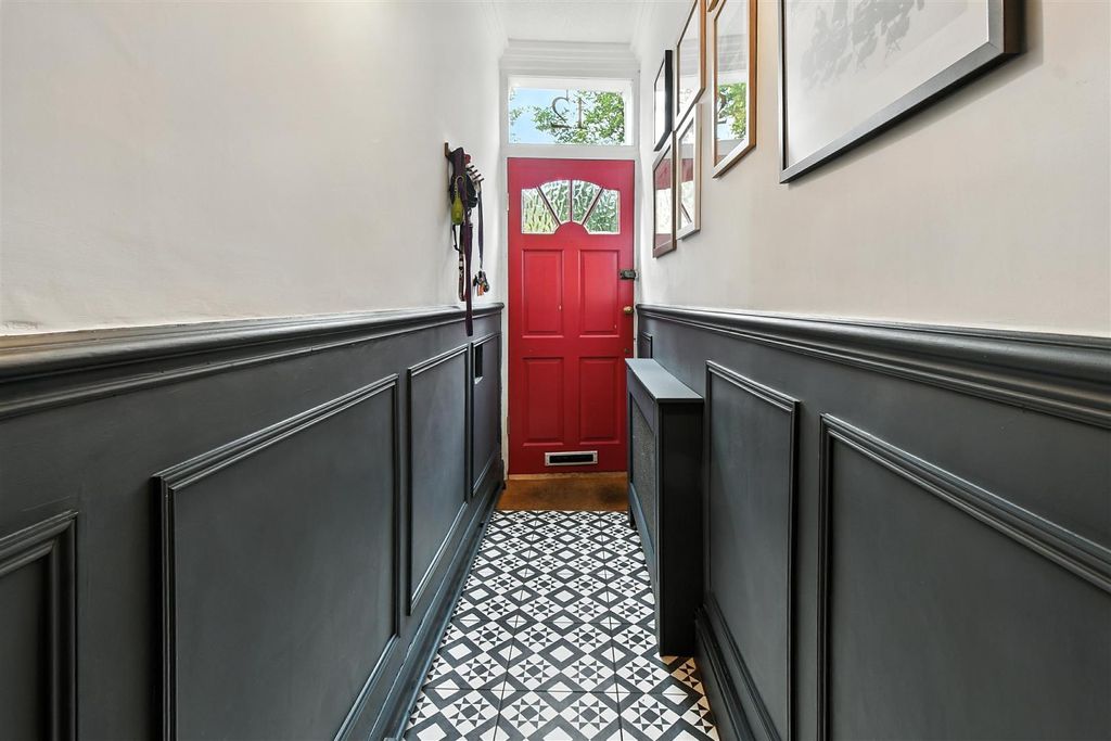 Property photo 3 of 31 Photo_033.Jpg