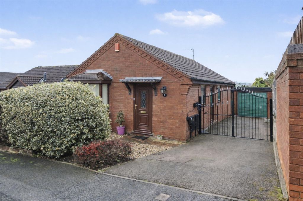 Property photo 1 of 16 Front.Jpeg