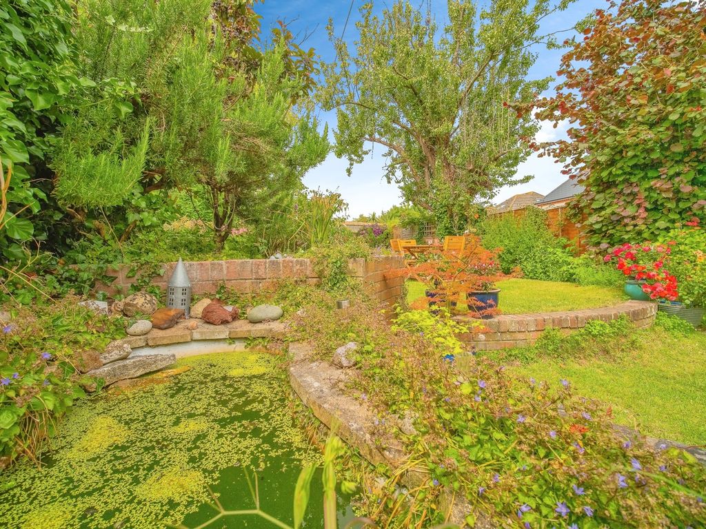Property photo 3 of 17 Photo