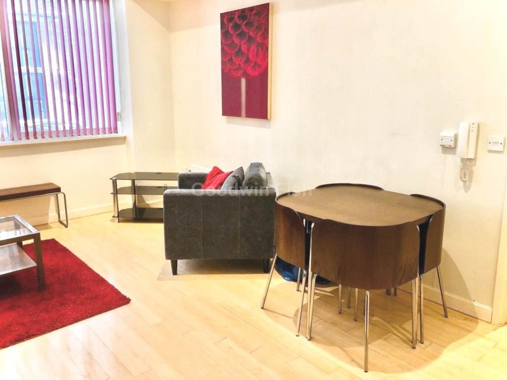 Property photo 2 of 9