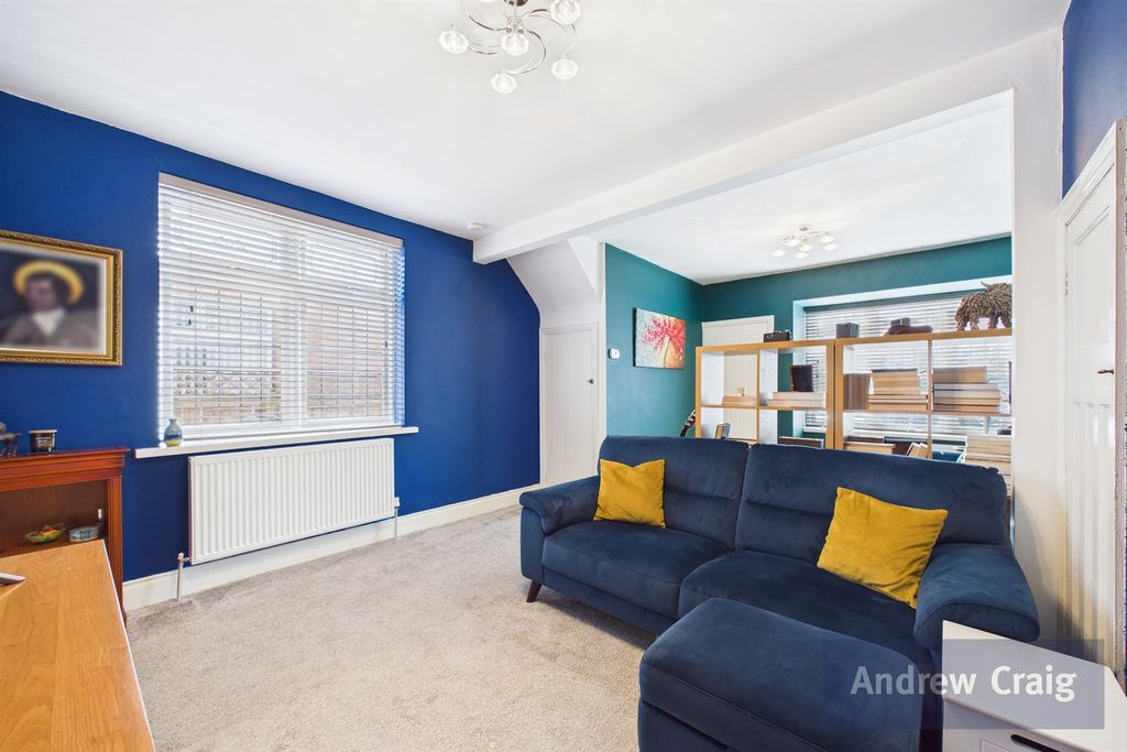 Property photo 2 of 18 Lounge/Dining Room