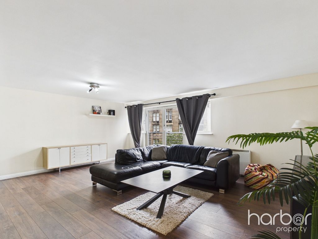 Property photo 2 of 16 5531733
