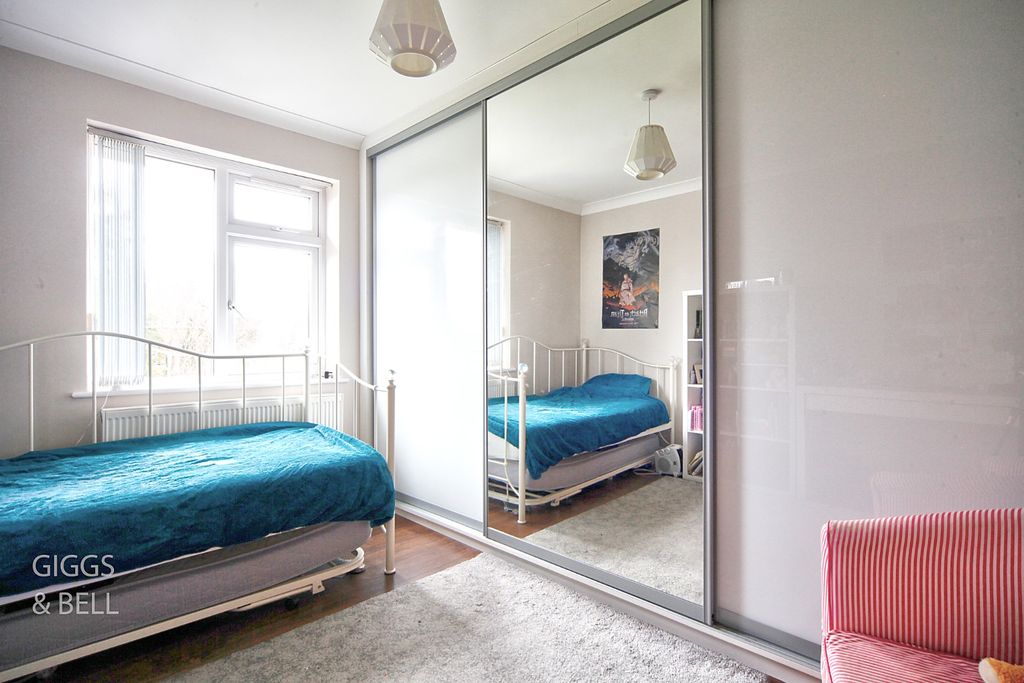 Additional image 16 of 4 bed detached house for saleOld Bedford Road, Luton, Bedfordshire LU2