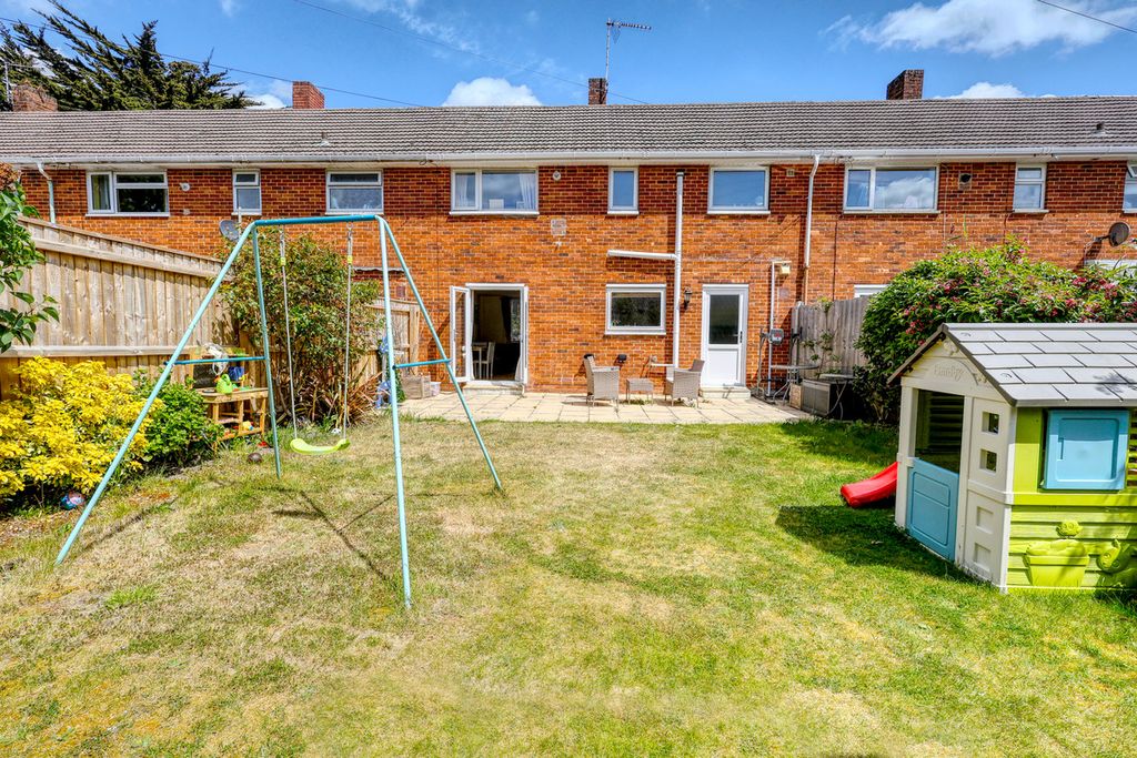 Property photo 1 of 11