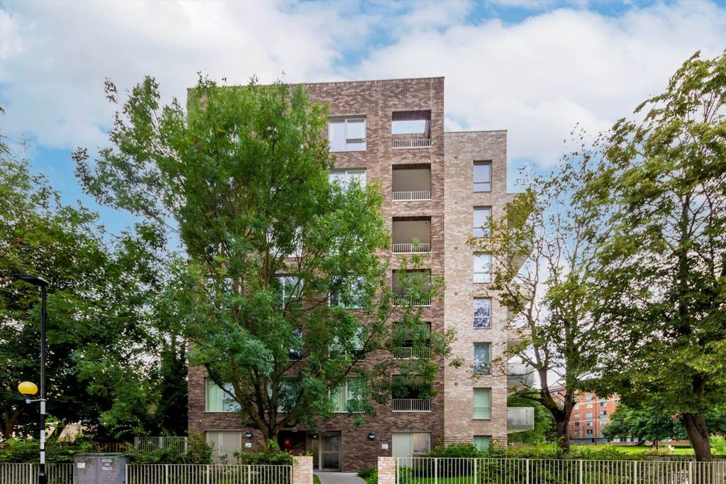 Property photo 1 of 1