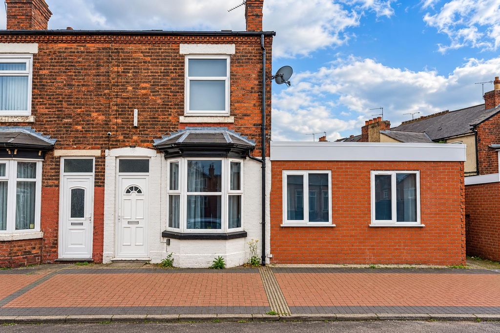 Property photo 1 of 10 Terraced House With Brick Extension.Png