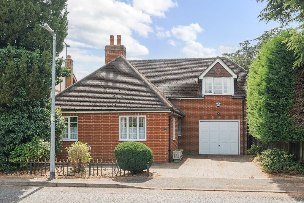Property photo 1 of 18
