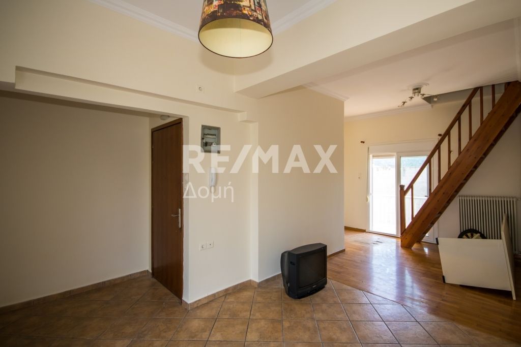 Property photo 1 of 25