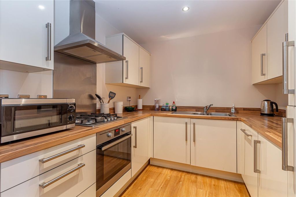 Property photo 3 of 17 Kitche-3.Jpg