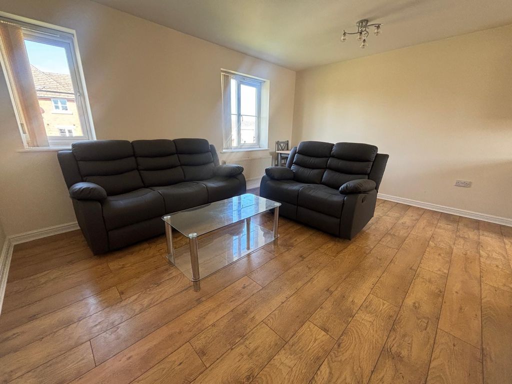 Property photo 3 of 7 Image