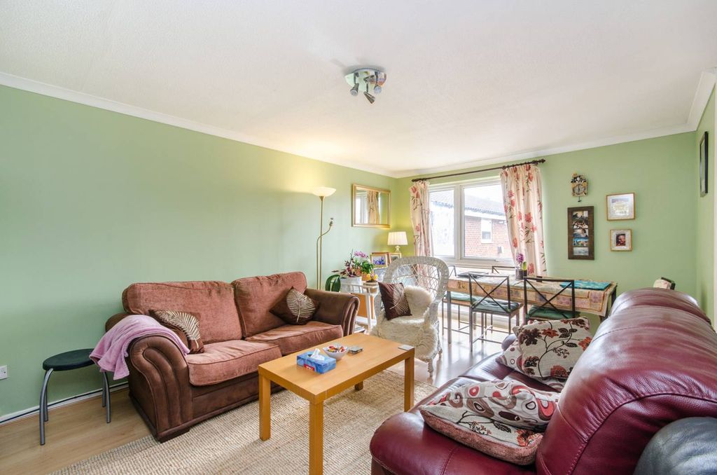 Property photo 1 of 7