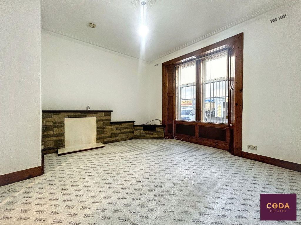 Property photo 2 of 8 Lounge.Jpeg